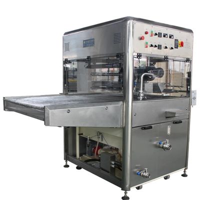 Beli Enrobing Line Fudge Enrober Dengan 15M Cooling Tunnel Copeland Cooling Compressor Sistem Kontrol PLC online manufacture